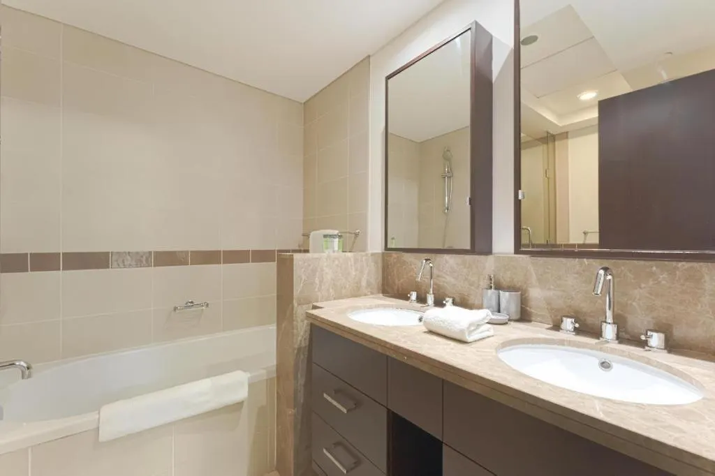Modern Luxury 2Br At Bd 29 Blvd Apartment Dubai